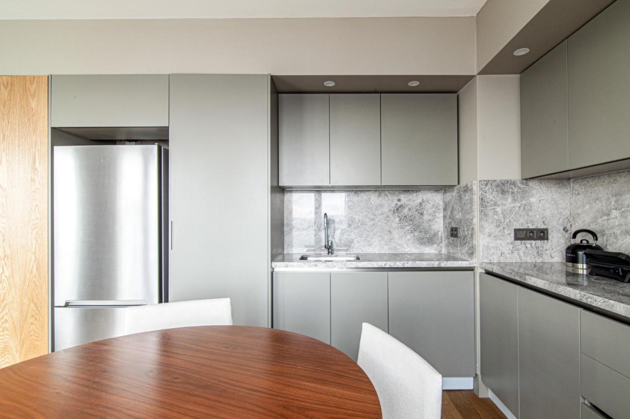 Flat With Panoramic Bosphorus View In Cihangir Istanbul Bagian luar foto