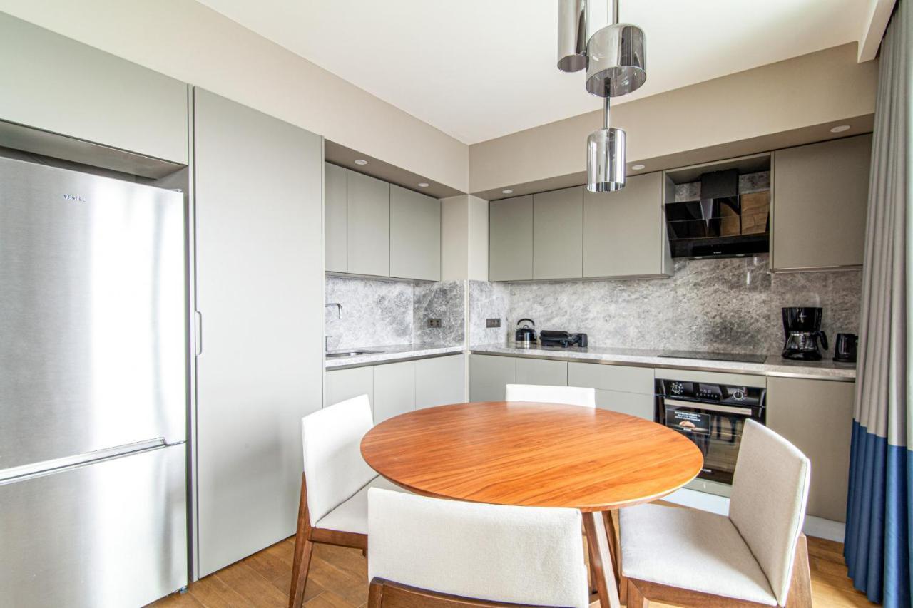 Flat With Panoramic Bosphorus View In Cihangir Istanbul Bagian luar foto